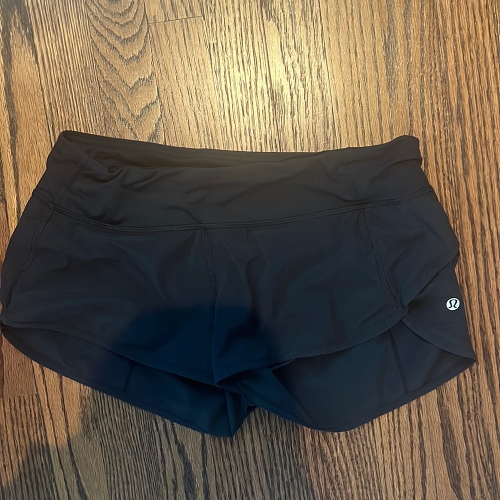 HOTTIE HOT SHORTS LULULEMON